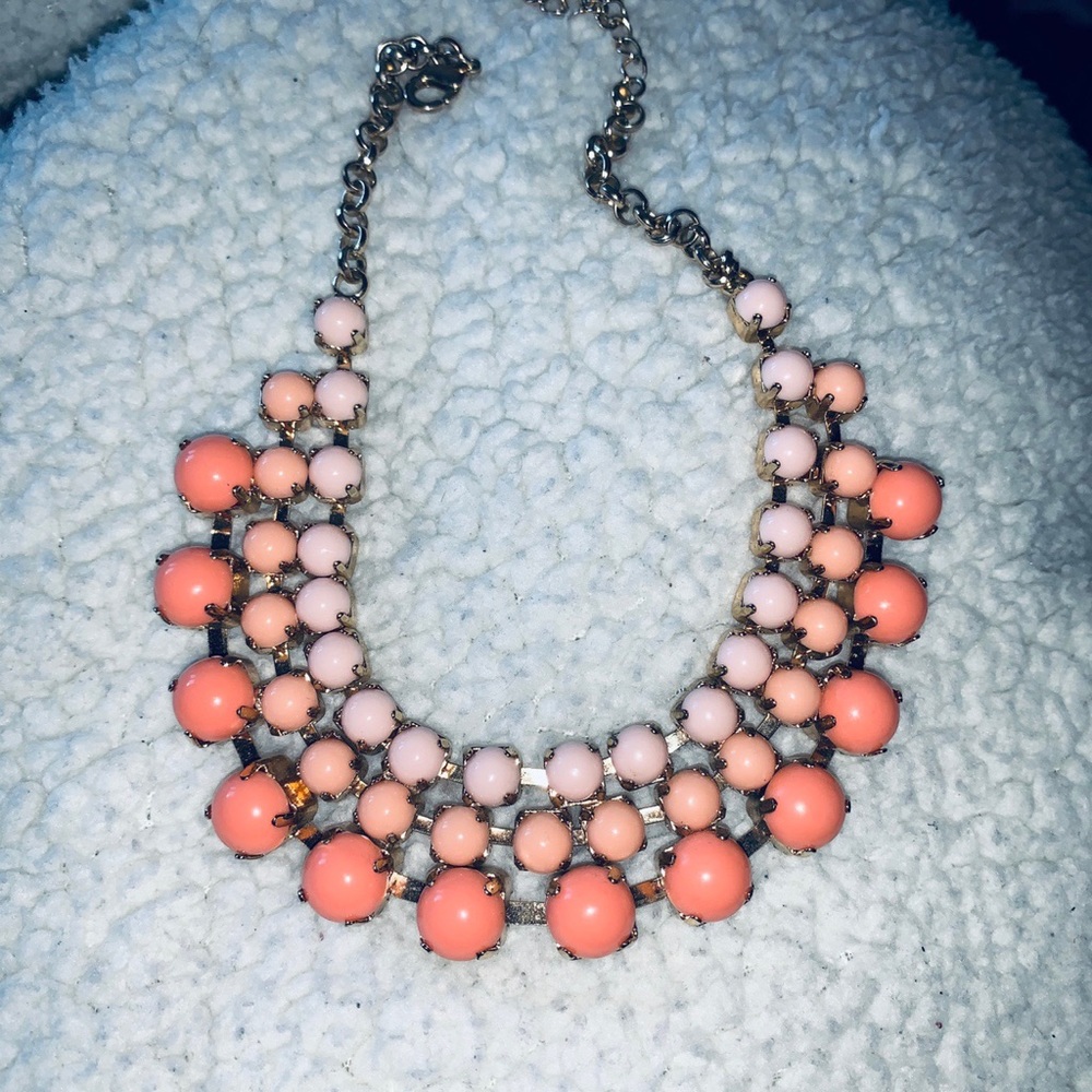 Chunky statement necklace